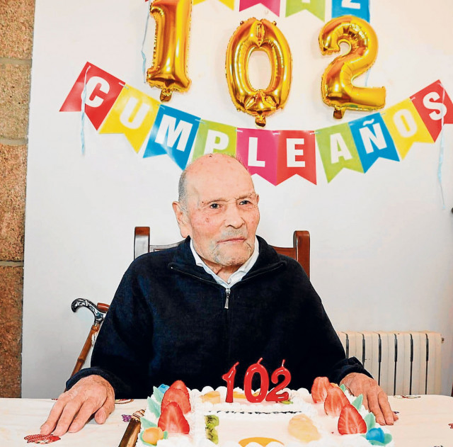 Dositeo Valiñas cumple 102 años