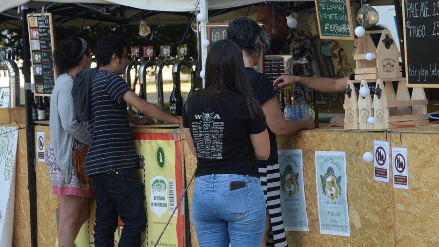 La “Beer Fest” ofrece en Ferrol cerca de 70 variedades de cerveza artesana