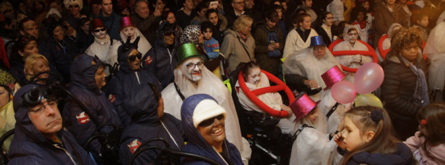 El mal tiempo y la lluvia no desluce el tradicional carnaval de Ultramar