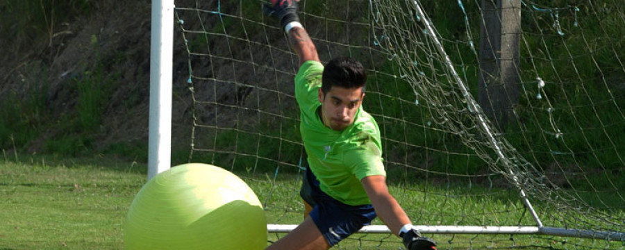 Brais comenzó a ejercitarse ayer con sus nuevos compañeros en el Racing