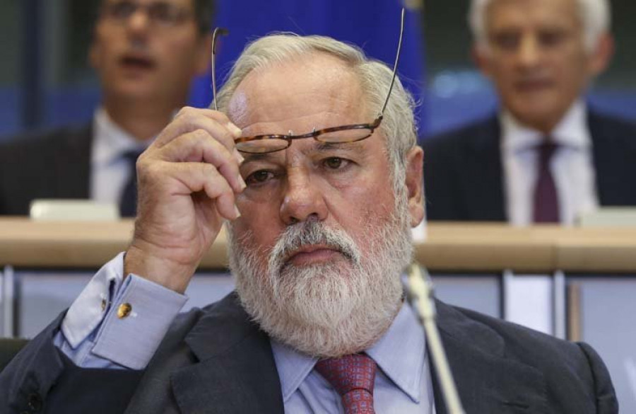 El denunciante del caso “Acuamed” reitera la implicación de Arias Cañete