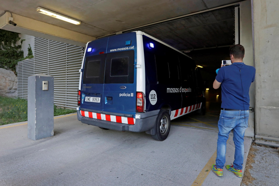 Dos menores detenidos por violar a una chica en Valencia