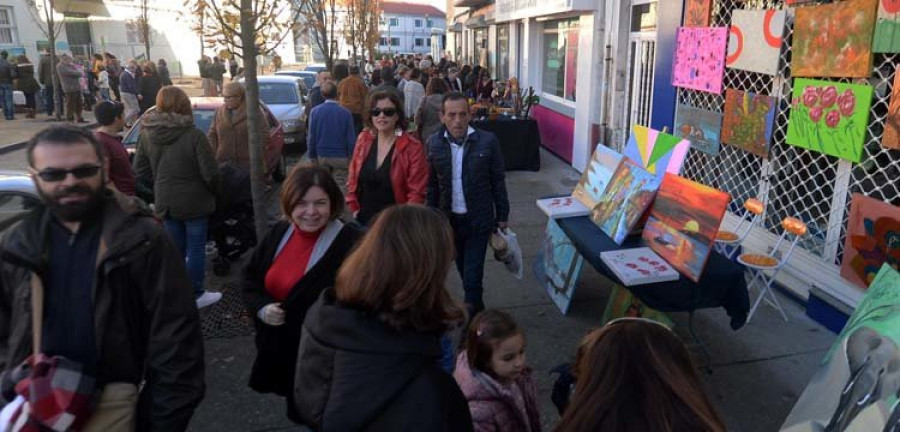 Mercalegre llena Canido de arte, color y gente en su primera edición