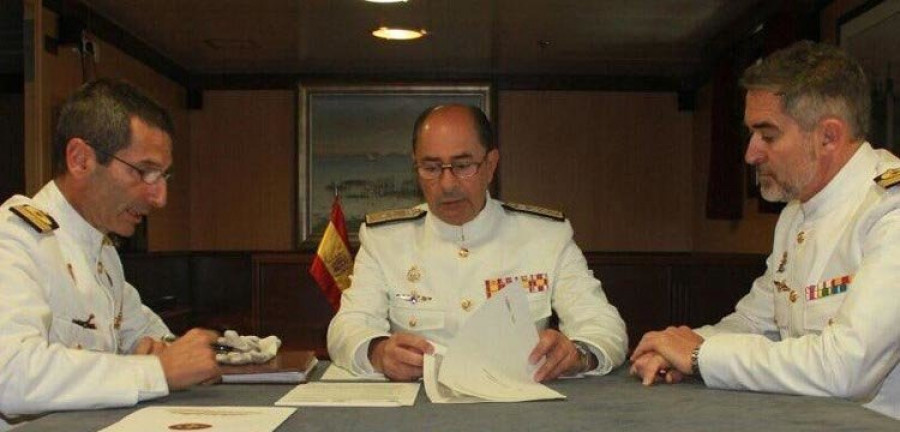 Fernández de la Puente es ya el nuevo comandante del buque de aprovisionamiento“Cantabria”