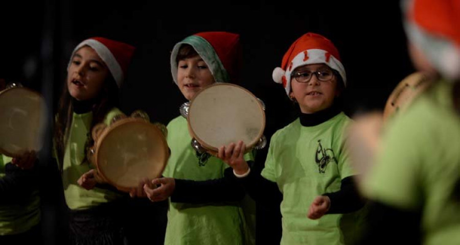 A música tradicional para os pequenos protagoniza o festival “Caranza canta ao Nadal”