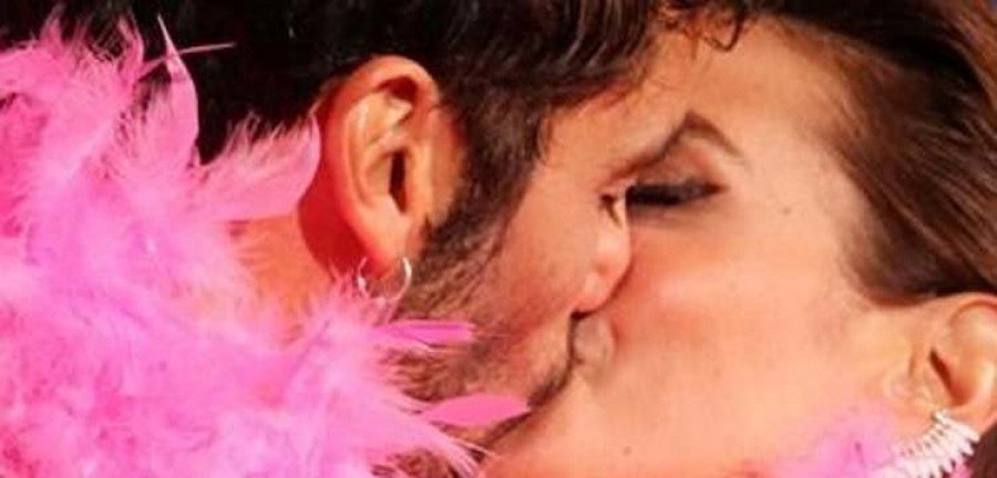 Verónica Echegui y Álex García, una pareja que traspasa la pantalla