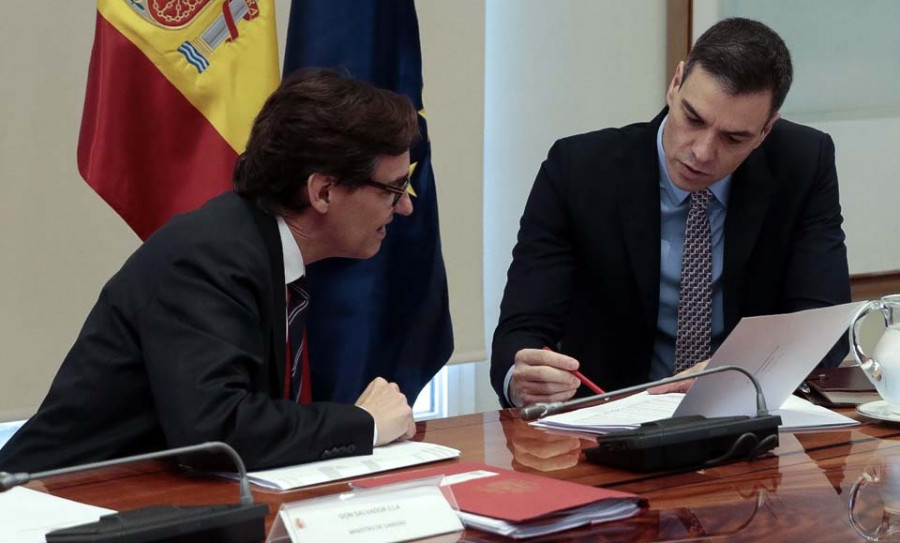 El Gobierno cede a las comunidades 14.000 millones para afrontar la crisis