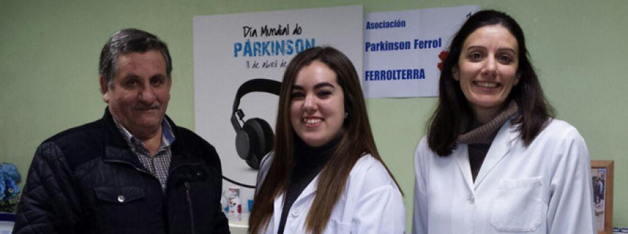 Una alumna de la UDC realiza  prácticas en la asociación de Párkinson