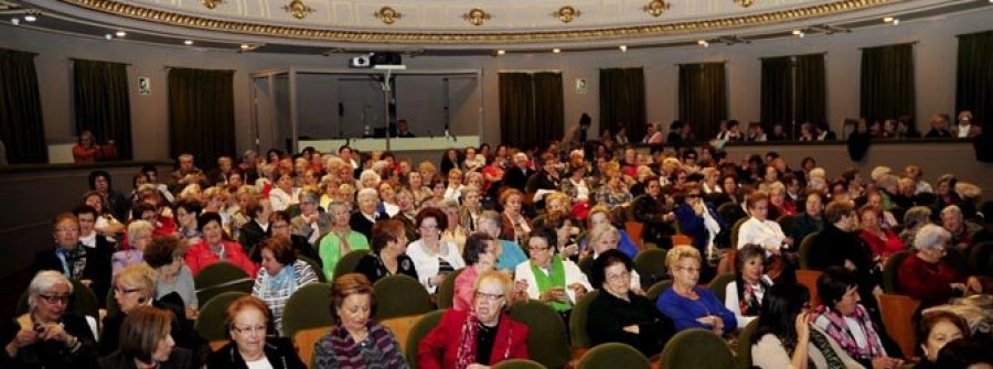 Unas 350 viudas se dieron cita ayer en Ferrol en el XLII Congreso Regional