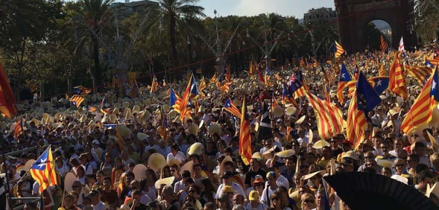 Puigdemont convocará en menos de un año un referéndum “factible y vinculante”