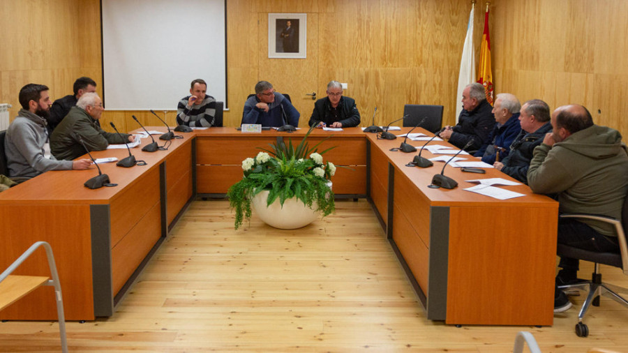 Los vecinos de San Sadurniño aportan medio centenar de ideas y proyectos para incluir en los presupuestos