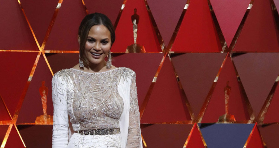 Chrissy Teigen confiesa que no esperaba sufrir depresión postparto