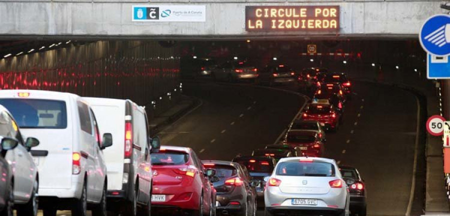 El Puerto coruñés espera reabrir el túnel de O Parrote esta misma tarde