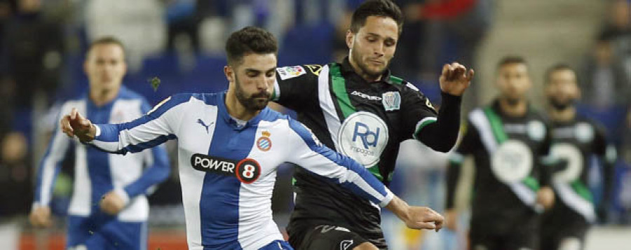 El Espanyol eleva su moral y hunde al Córdoba