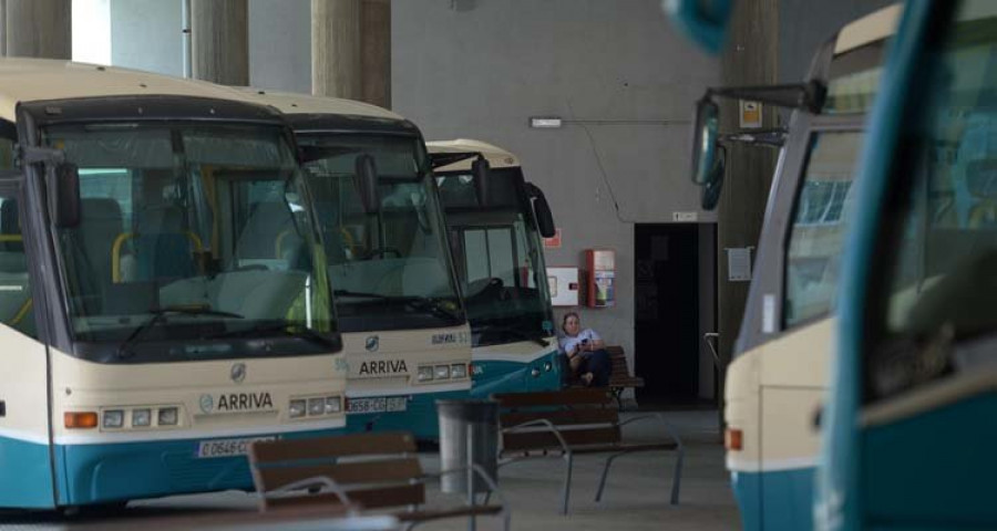 La huelga de autobuses tuvo un “seguimiento absoluto” 
en la estación de Ferrol