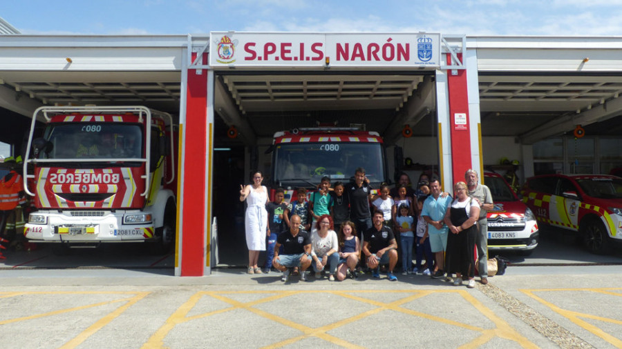 Los menores saharauis que veranean en Narón visitaron el Speis y la Casa del Agua