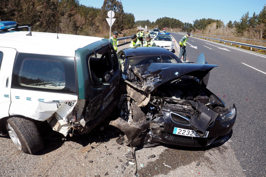 Las distracciones causan uno de cada cuatro accidentes en Galicia, que cierra 2019 con 90 fallecidos en las carreteras