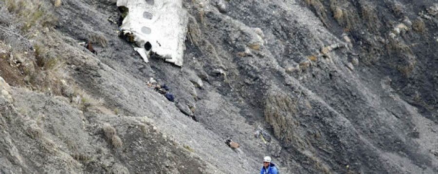 Las cajas negras no despejan aún las dudas sobre el accidente del Airbus