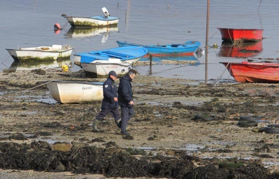 Una docena de detenidos en Galicia y el País Vasco por la venta ilegal de almeja de la ría de Ferrol