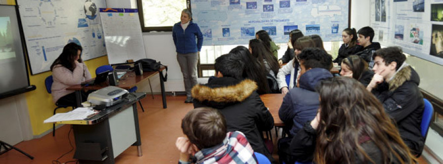 Uns 300 escolares galegos coñecerán este curso Ferrol da man do Proxecto Terra