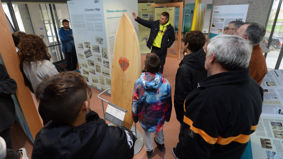 El Océano Surf Museo celebra su primer año de vida con una visita guiada por su interior