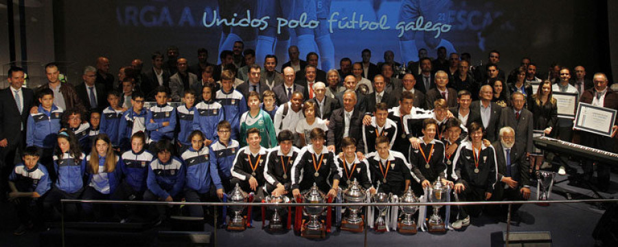 Juan Varela recibió el premio a “Toda una Vida”