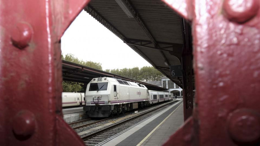 La estación de Ferrol es considerada “no estratégica” por parte de ADIF