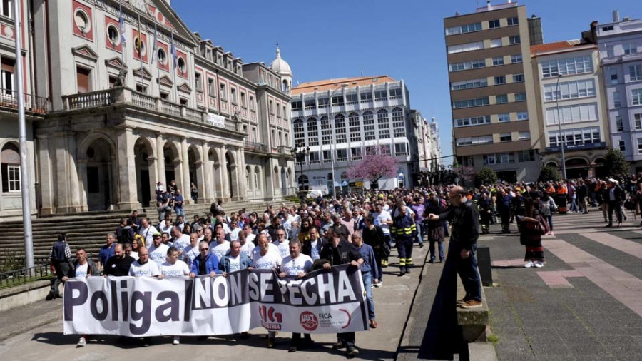 La plantilla de Poligal lleva sus reivindicaciones hasta la sede de Peralada en Barcelona