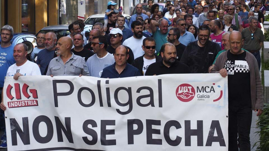 La plantilla de Poligal sale a la calle para reclamar alternativas que impidan el cierre