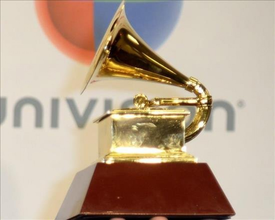 El argentino Claudio Roncoli da vida y color al cartel de los Grammy Latino