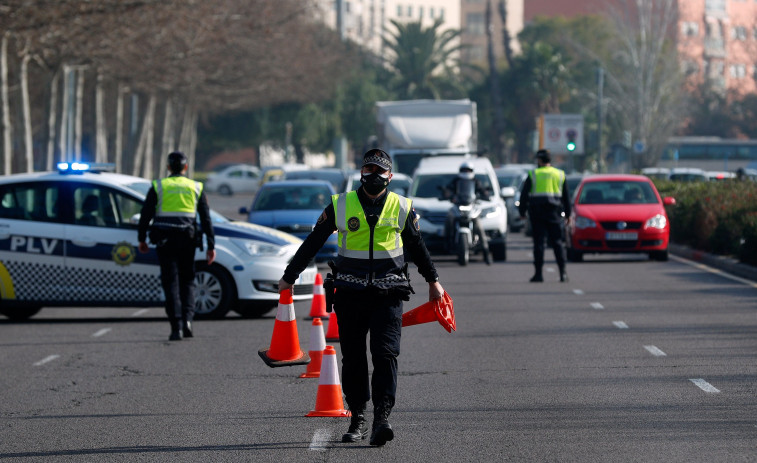 Expertos afirman que confinar siete días antes habría evitado 20.000 muertes en la primera ola