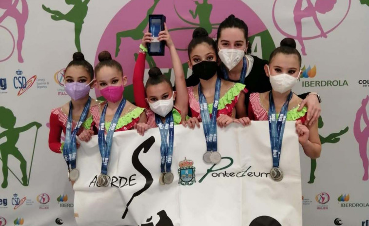 Las benjamines del Acordes Pontedeume, subcampeonas