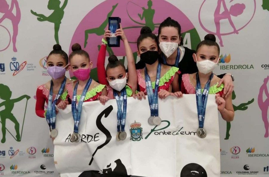 Las benjamines del Acordes Pontedeume, subcampeonas