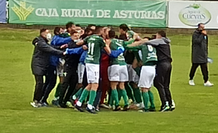 El Racing gana en casa del Marino y consigue su clasificación para Primera RFEF