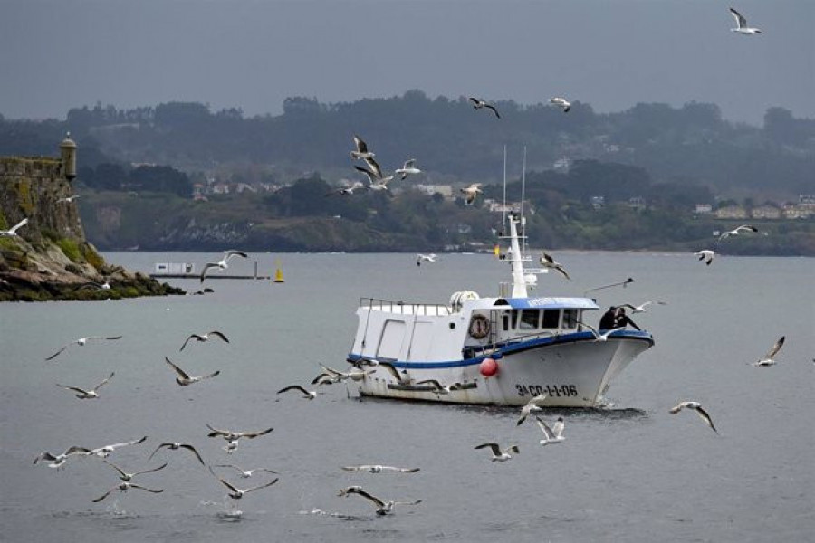 Feijóo avanza que la vacunación a marineros gallegos comenzará "en próximos días"