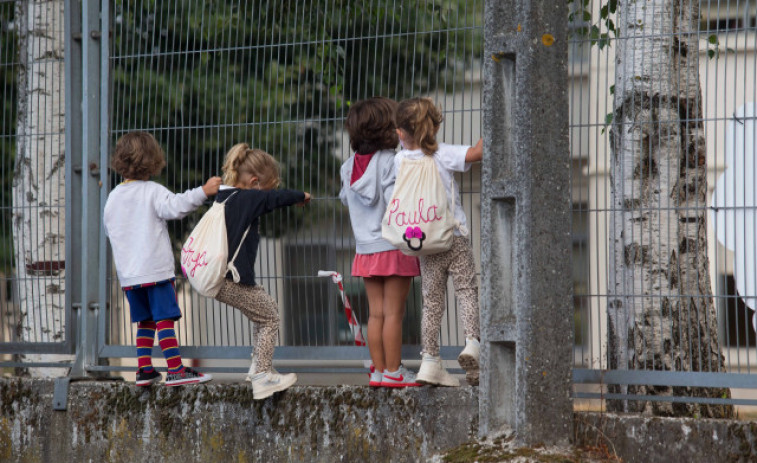 Reencuentros y normalidad en el inicio de curso en Galicia