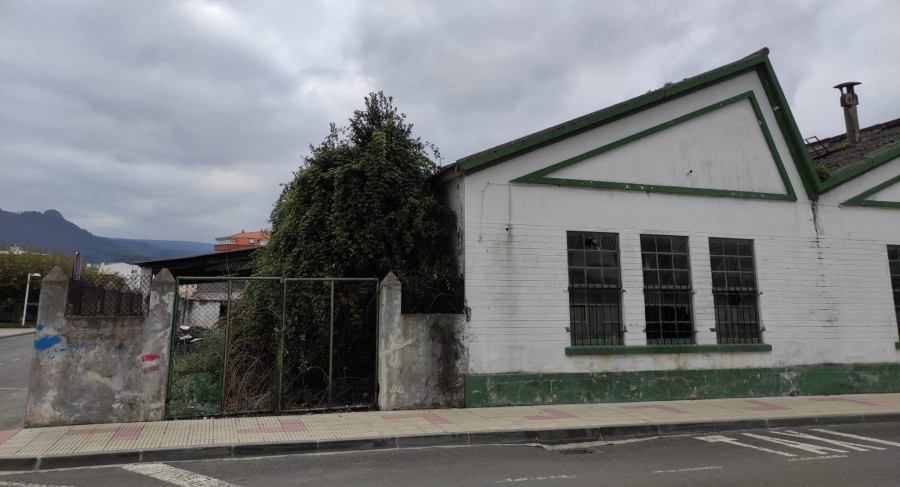 Cariño solicita a Portos la reversión de terrenos en el casco urbano