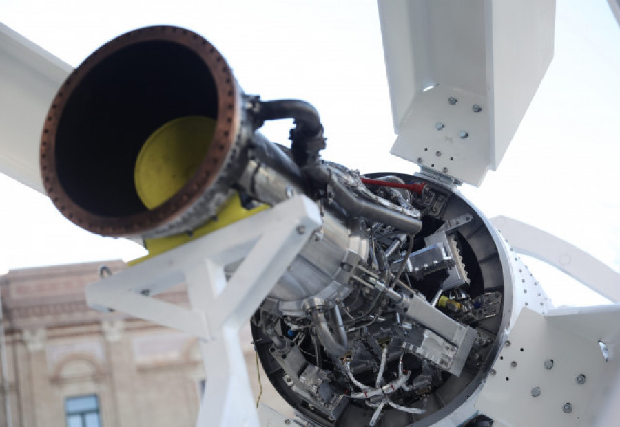 España entra en la carrera espacial