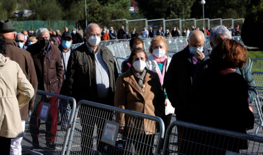 Galicia supera los 2.500 casos activos de covid y aumenta la presión hospitalaria