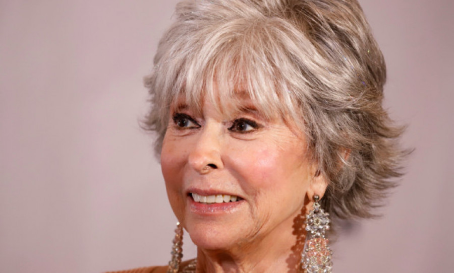 Rita Moreno afirma que Marlon Brando era un "mal hombre" que la maltrató