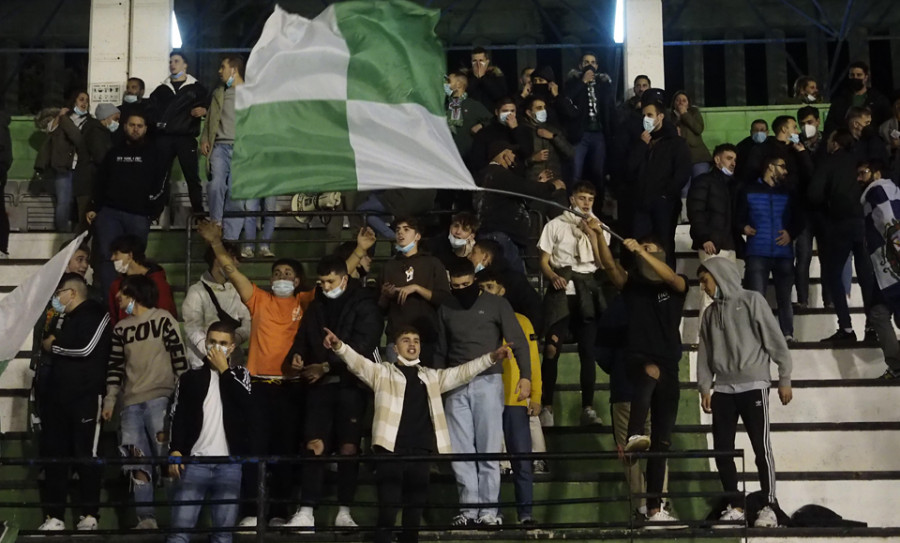 Racing de Ferrol | Un ambiente que va a más