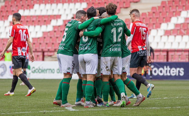 El Racing aumenta su racha al ganar a la SD Logroñés