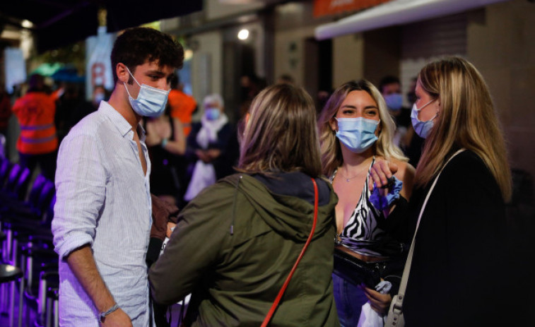 Síndrome de la cara vacía, el temor del adolescente a quitarse la mascarilla