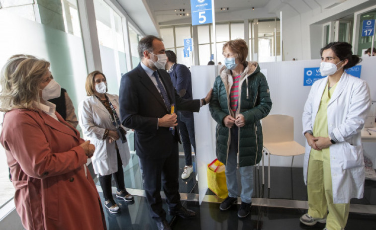 Casi 400 refugiados recibieron atención sanitaria en el punto habilitado en la Cidade da Cultura por la Xunta