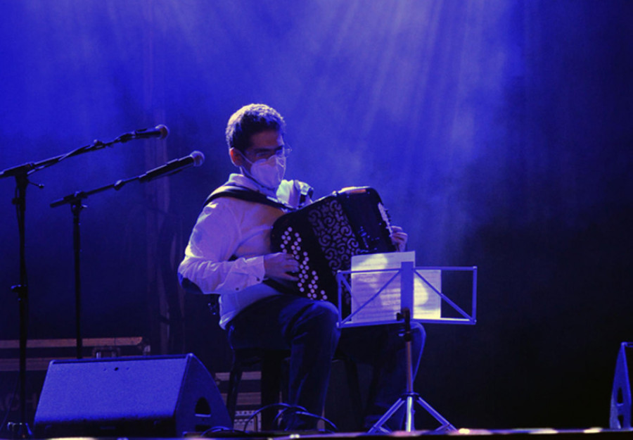 La Festa dos Maios continúa en Canido con la música como protagonista de la jornada