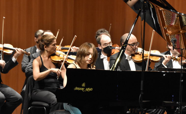 La joven china Zitong Wang, de 22 años, ganadora del concurso internacional de piano de Ferrol