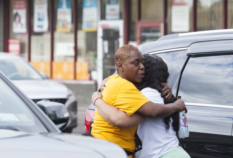 Diez muertos deja tiroteo racista en un supermercado de Búfalo, en Nueva York