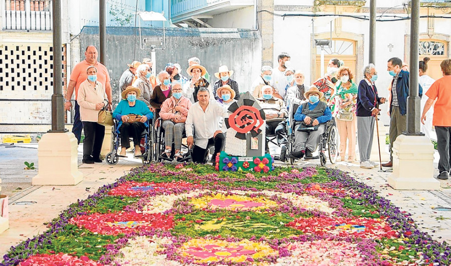 Os Maios llenaron de color Ortigueira