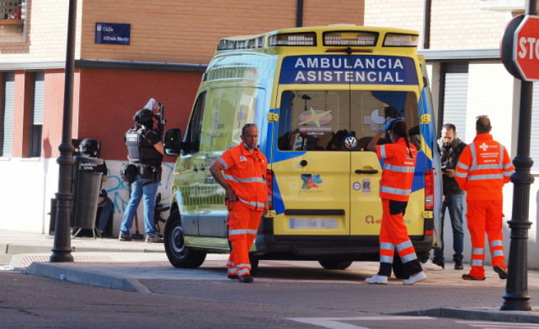 Mata a un vecino y se atrinchera con un rehén en Valladolid