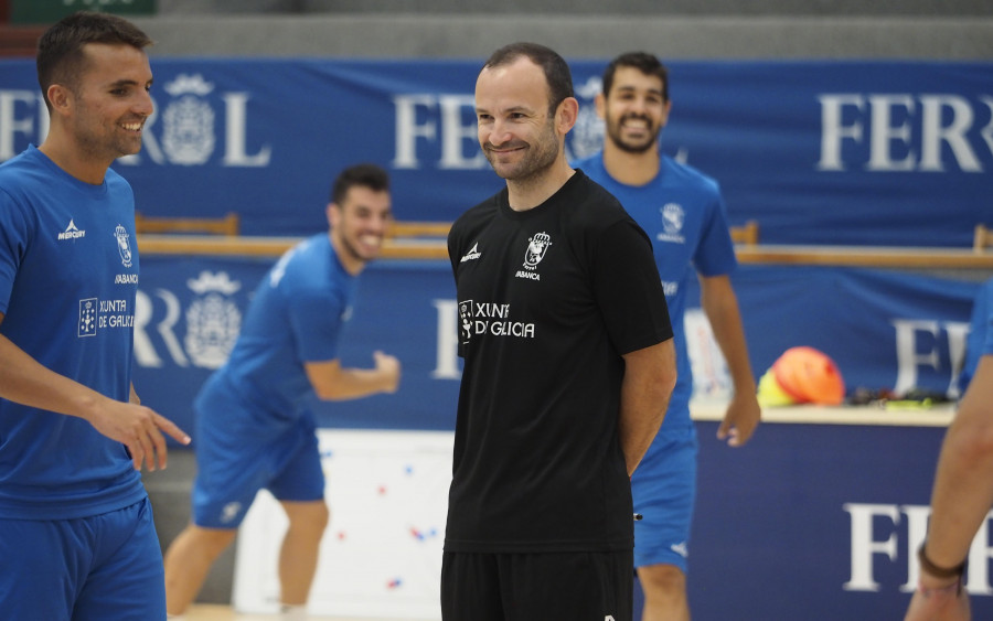 O Parrulo se presenta ante su afición midiéndose al Palma